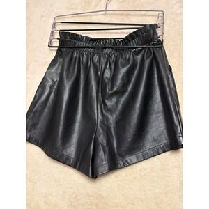 BB Dakota Steve Madden Black Faux Leather Paperbag Waist Shorts Women's Size M